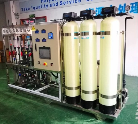 Enchendo pilhas de Fuel Cell e humidificador da membrana com água Deionized 1000LPH