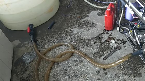 Planta de dessanilização portátil para o tratamento de água do mar