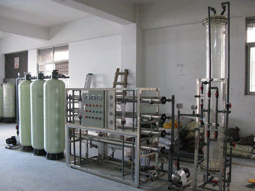 2000LPH Deionized o abastecimento de água, 99,7% rejeção Ion Exchange Dm Plant
