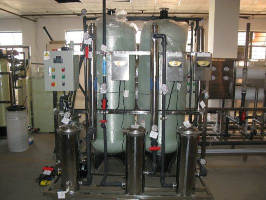 600KG abastecimento de água Deionized laboratório, planta de tratamento da água da desmineralização de FRP